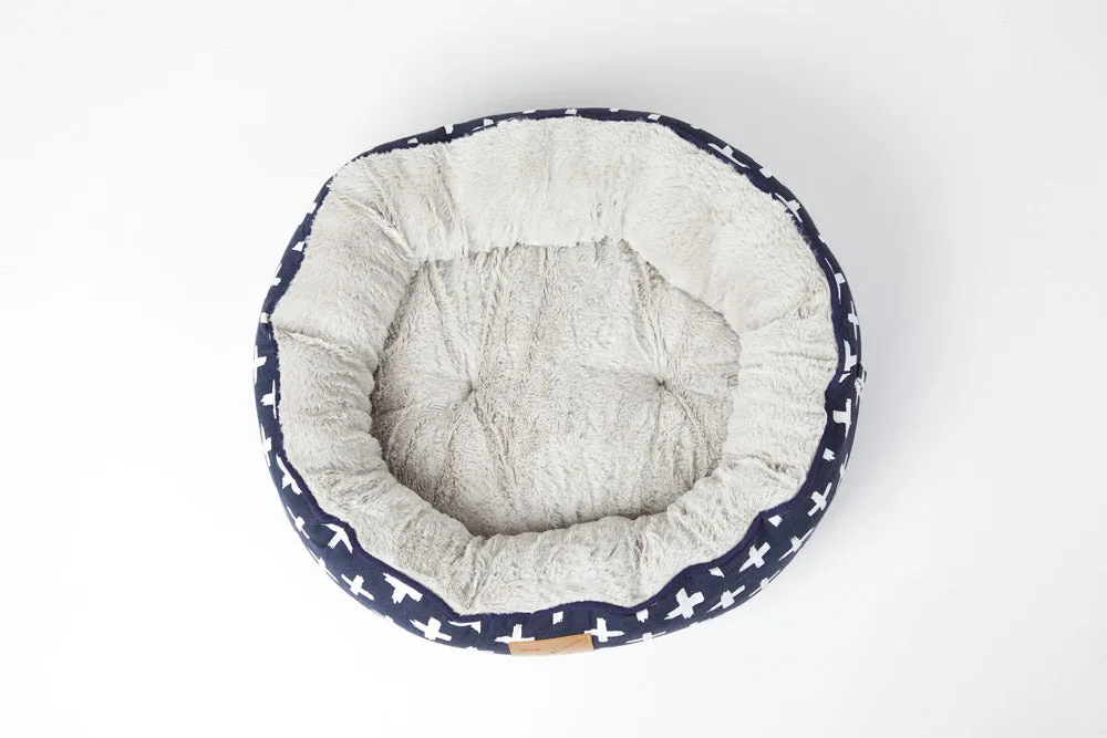 Cat Bed - Reversible - Navy Cross Print